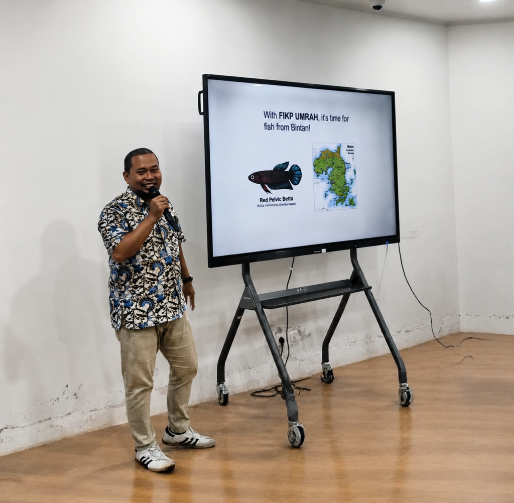 Dr. Veryl Hasan memaparkan urgensi penyelamatan habitat Betta miniopinna